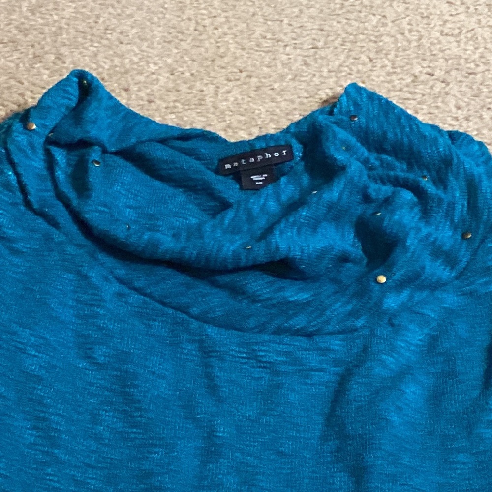 Two-Layer Tank-Top Sweater - Picture 2 of 4